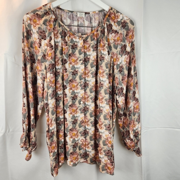 ARITZIA Wilfred Serenity blouse size L in EUC - Picture 5 of 10